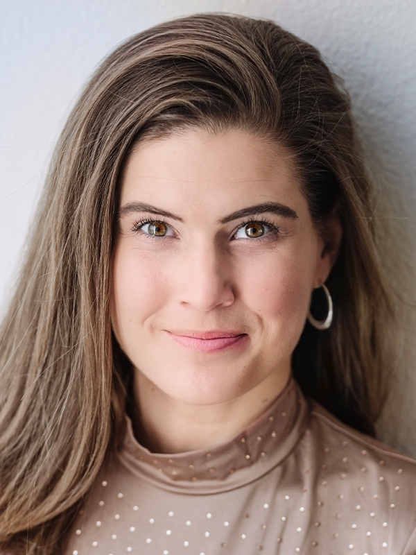 Portrait Steffi Regner Felsenbühne Staatz