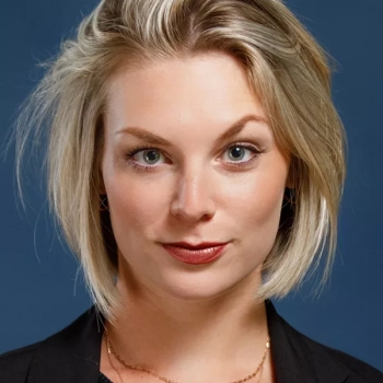 Portrait Lisa Kimberly Schöppl Felsenbühne Staatz