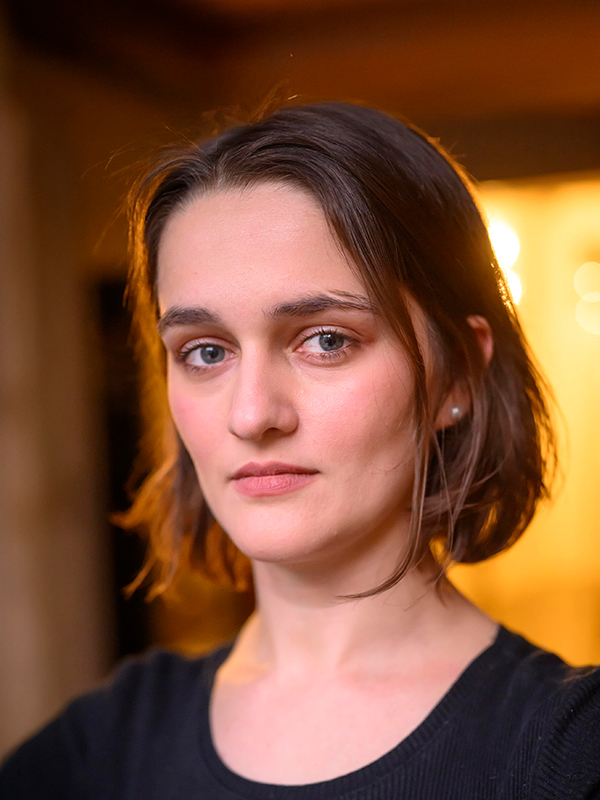 Portrait Yvonne Preisler Felsenbühne Staatz