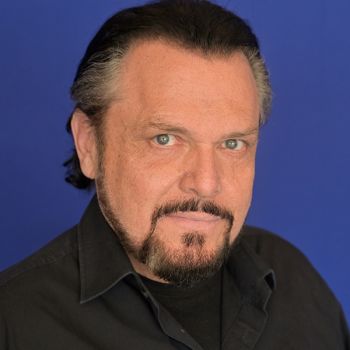 Portrait Werner Auer Felsenbühne Staatz