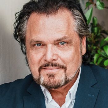 Portrait Werner Auer Felsenb&uuml;hne Staatz